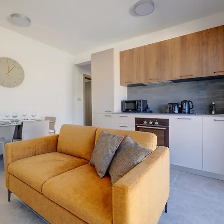 Apartament Refined 2 Bedroom With Balcony Karp1-9 San Ġwann