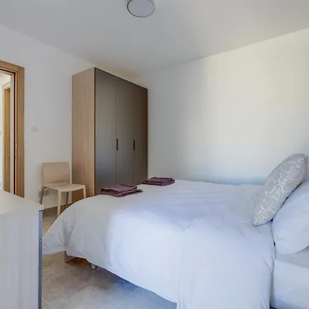 Refined 2 Bedroom With Balcony Karp1-9 Apartament San Ġwann