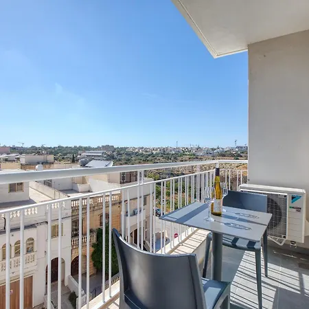 Refined 2 Bedroom With Balcony Karp1-9 *