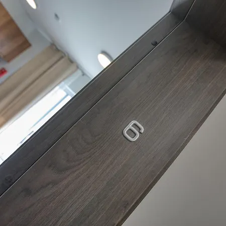 Apartament Refined 2 Bedroom With Balcony Karp1-9 *